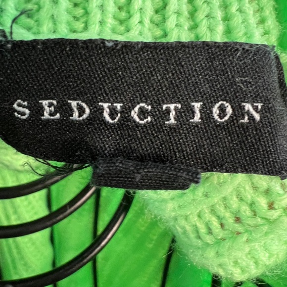 Seduction sweater, ripped lime green. Can wear one off one shoulder. Size M - Picture 4 of 8